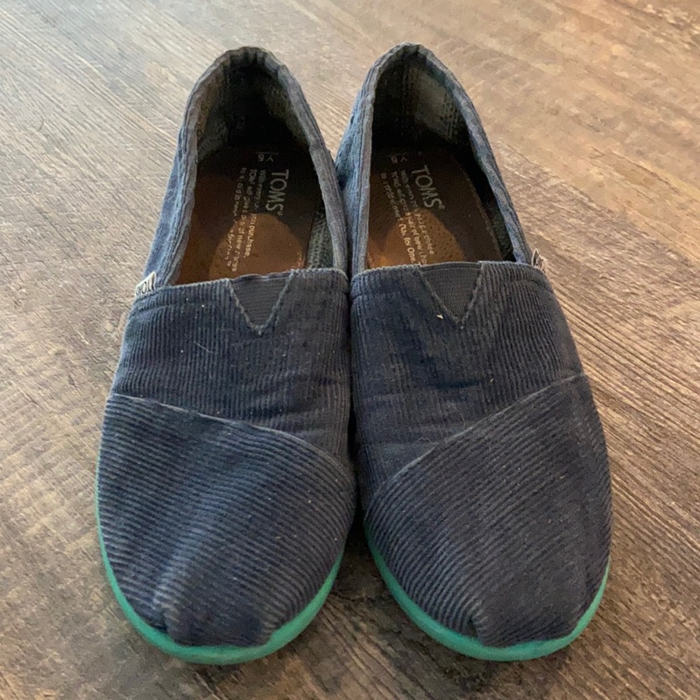 GUC blue corduroy TOMS